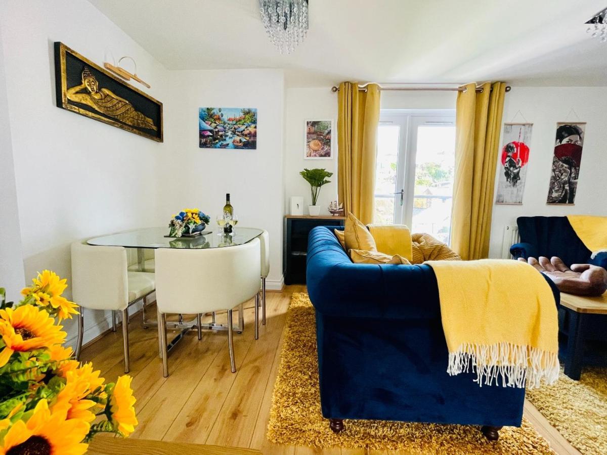 Captains Rest - 2 Bedroom Apartment In The Heart Of ブリックハム エクステリア 写真